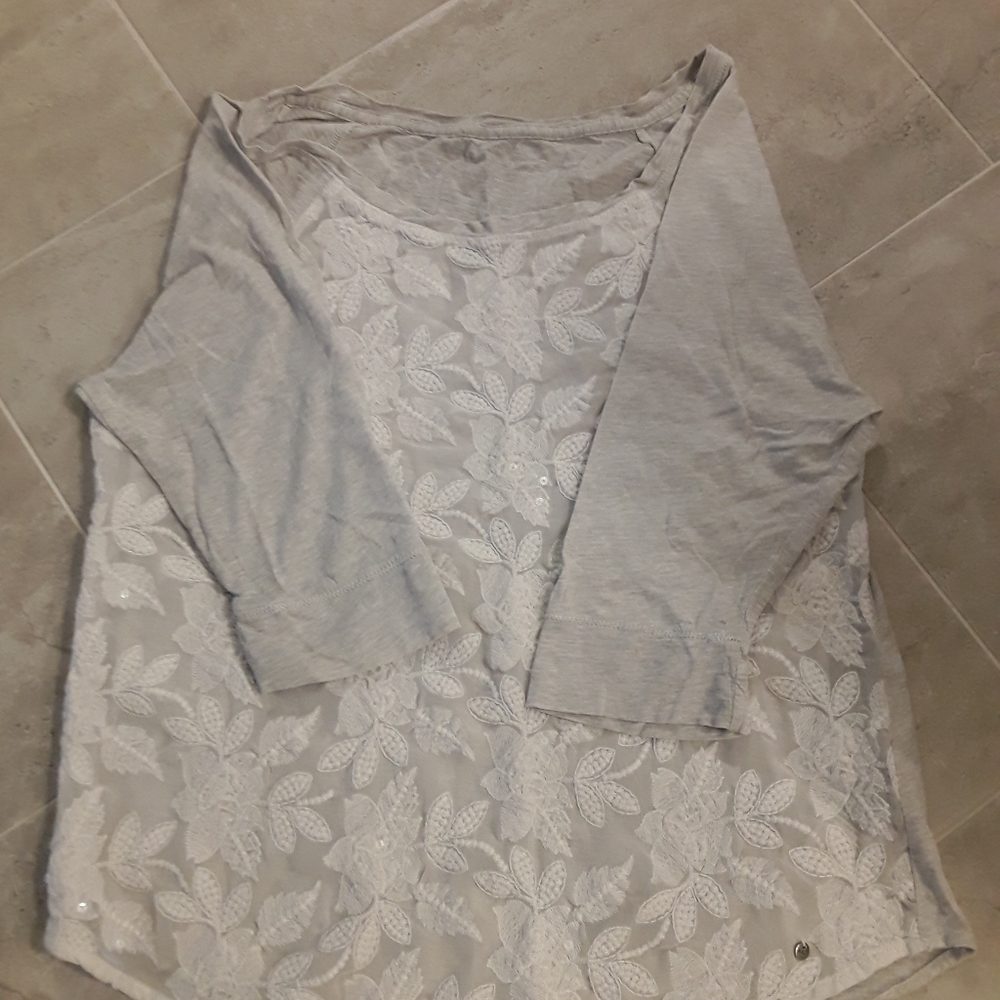 Abercrombie & Fitch floral top